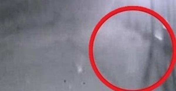 بالفيديو.. ظهور شبح بقسم شرطة في أمريكا