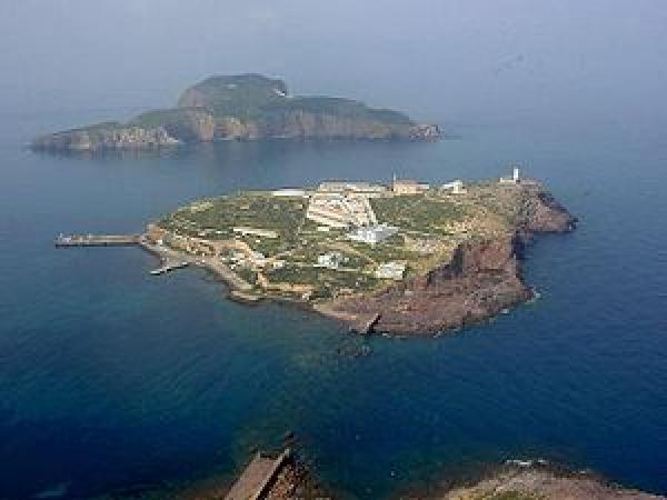 مجموعة برلمانية تطالب بضم الجزر الجعفرية الى سيادة الحكم الذاتي لمليلية المحتلة