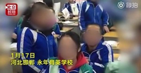 بسبب التأخير.. معلمة تحلق شعر الطلاب وتتعرض للطرد