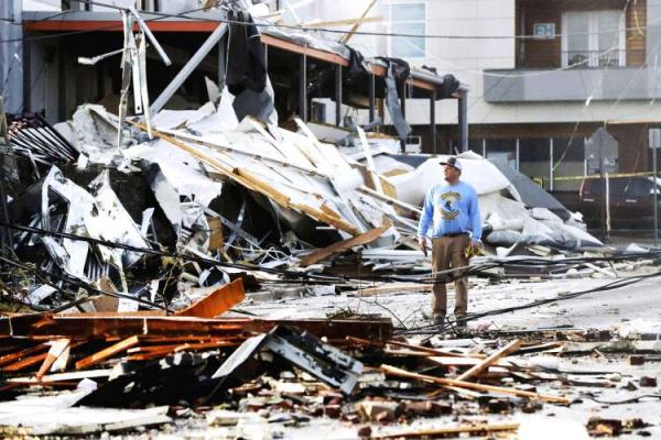 حصيلة جديدة لأعداد قتلى الزوبعة القوية التي ضربت ولاية تينيسي الأمريكية