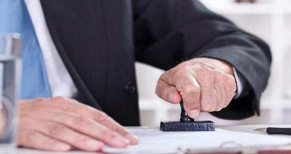 أغرب من الخيال...مغربي وجد نفسه أمام القضاء لكونه اكتشف أنه "ميت" عند توثيق زواجه