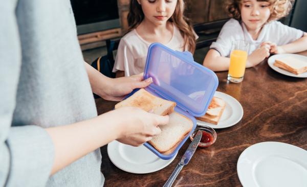 كيف تضمن لابنك وجبة صحية ومتوازنة تساعده على التعلم