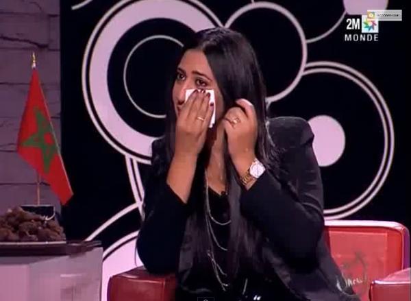 لقطة مؤثرة: دنيا بوتازوت تبكي في برنامج '' رشيد شو ''‏