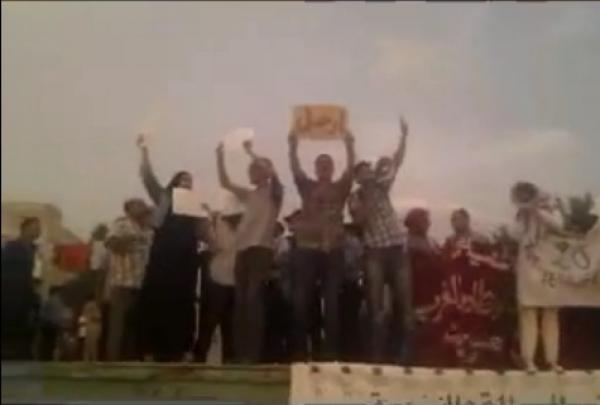 الداودي ينسحب من مهرجان خطابي لحزب المصباح بمريرت بعدما نسفه معطلون و نشطاء من 20 فبراير (فيديو)