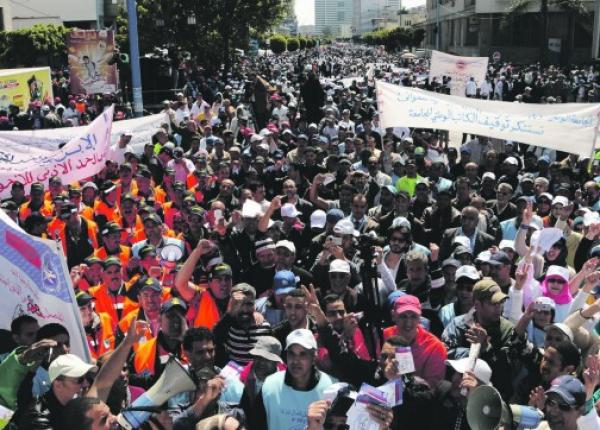 ردا على تجاهل الحكومة لمطالبها النقابات تخرج في مسيرة عمالية للمطالبة بالزيادة في الأجور و إسقاط مشروع إصلاح التقاعد