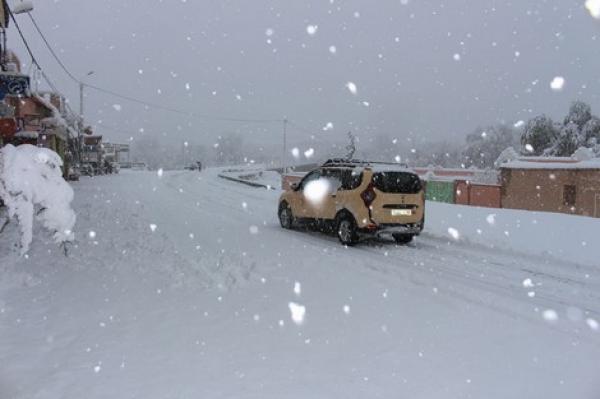 نشرة إنذارية...تساقطات ثلجية هامة ورياح وقوية منتظرة بعدة مناطق مغربية بدءا من الجمعة