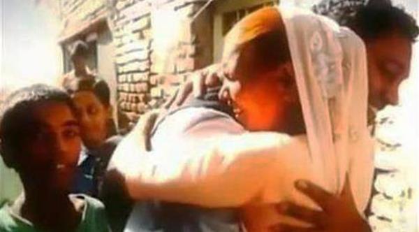 قصة شاب عثر على والدته بعد 25 عاماً تتحول لفيلم هوليوودي