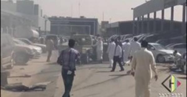 بالفيديو.. نهاية غير متوقعة للص حاول سرقة سيارة من معرض بالرياض