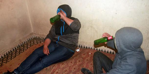 غريب... ضبط 6 مرضى بكورونا من الجنسين في "قصارة" خمرية بالجديدة