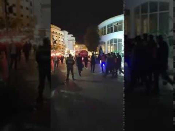 شاهد..حريق بمقهى للشيشة في طنجة في رأس السنة وأنباء عن سقوط ضحايا