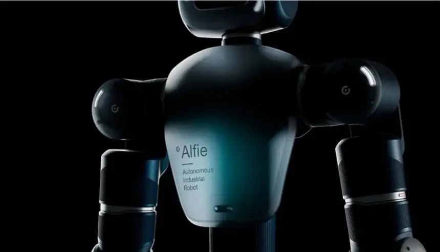 روبوت بشري يدخل مصانع المستقبل بذكاء يتعلم ويتكيف