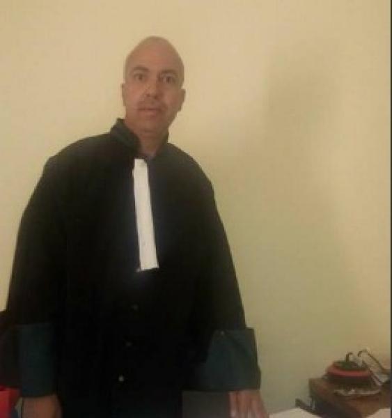 صادم:موظف بمحكمة يتهم مسؤولين بگلميمة بالتزوير والاغتناء غير المشروع وتكوين عصابة