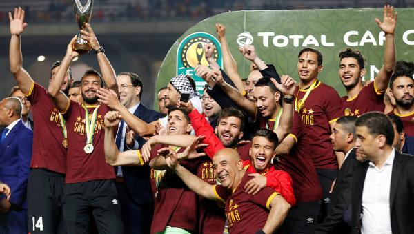 الترجي يرضخ للأمر الواقع ويقرر إعادة كأس دوري الأبطال والميداليات للكاف