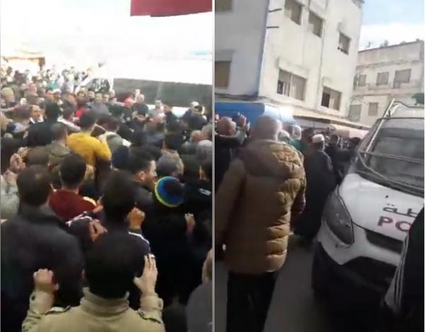 لحظة القبض على مختل عقلي هاجم مصلين بمسجد عقب صلاة الجنازة بإمزورن