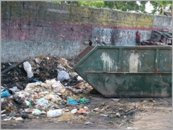 الرباط ماتزال تئن تحت وطأة الأزبال