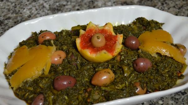 "الخبيزة" ترسل عائلة بأكملها إلى قسم الإنعاش