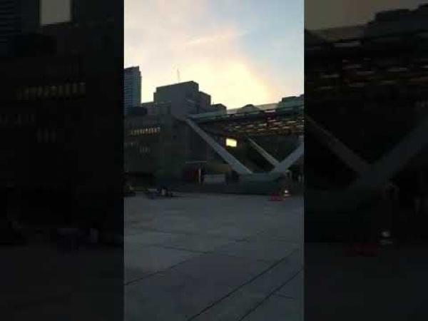 مؤثر : كندا ترفع آذن صلاة المغرب بصوت عال في شوارع تورونتو