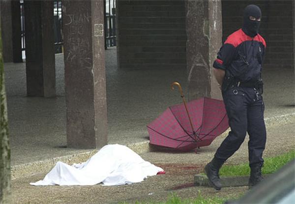 مقتل مهاجر مغربي برصاص مواطن إسباني بسبب العنصرية