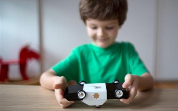 عوائق الطريق لتدريب الطفل على حل المشكلات