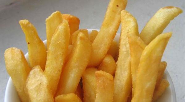 أي أنواع الزيوت أفضل لقلي البطاطا؟