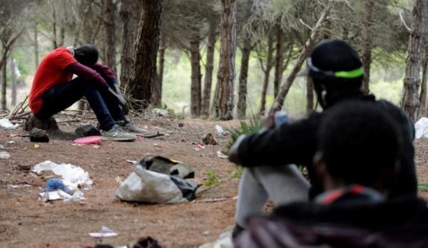 سمسار ديال الحريك بأصيلة ينصب على مهاجرين غير شرعيين في 1500 أورو للشخص وهكذا عاقبوه