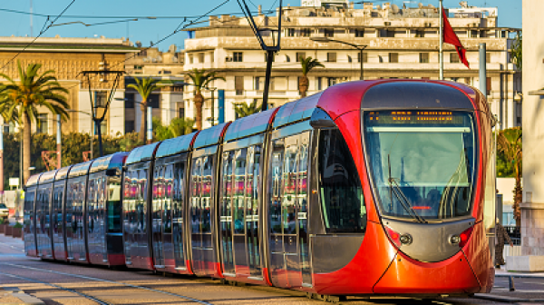 حادثة سير تعرقل حركة الترامواي قرب "تيكنوبارك" بالدار البيضاء