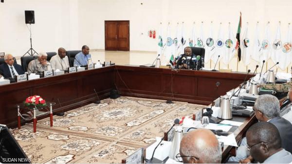 "سابقة" .. مجلس الوزراء السوداني يطلب من المواطنين تقديم أفكار ومقترحات عبر تويتر