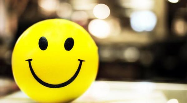 الوجوه المبتسمة تساعد الأطفال على تناول المغذيات