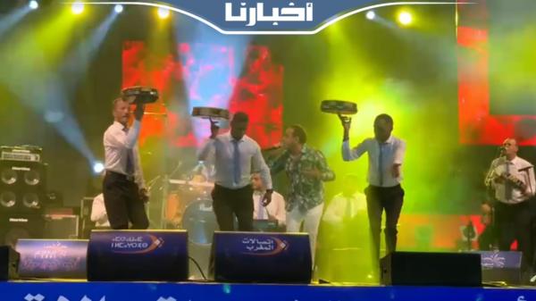 احتفالا بعيد الشباب.. الفنان "طهور" يشعل منصة مهرجان الشواطئ