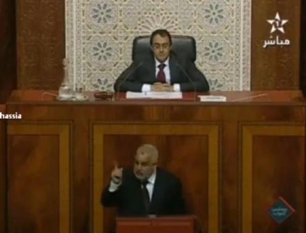 رئيس الحكومة يهاجم المعارضة ومنتخبيها