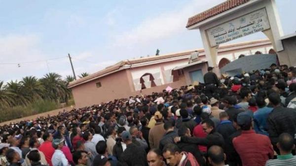 صدمة داخل "أنابيك"...مسؤول كبير يفارق الحياة على كرسي مكتبه تزامنا مع "هجوم" الفلاحين الراغبين في الهجرة إلى فرنسا