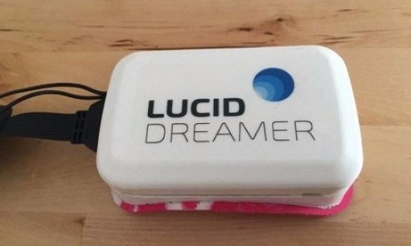 "بليتاب".. جهاز لوحي للمكفوفين