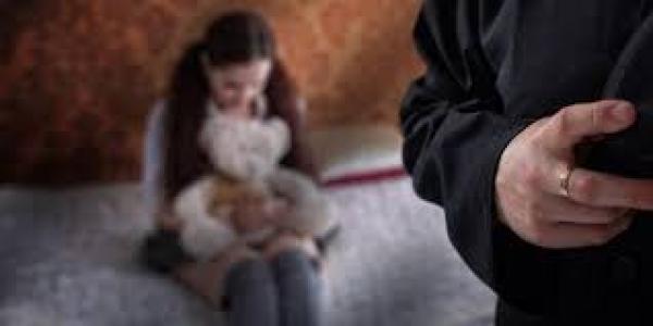 اعتقال "أستاذ" بتهمة اغتصاب وافتضاض بكارة تلميذة قاصر عمرها 4 سنوات !