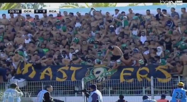 الغرين بويز يتحدى الأمن لوضع "الباش" بمدرجات ملعب خريبكة