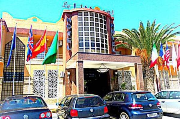 بالوثائق : سلطات الهرهورة تغلق فندق " كازينو " و مصير مجهول ينتظر 30 أسرة