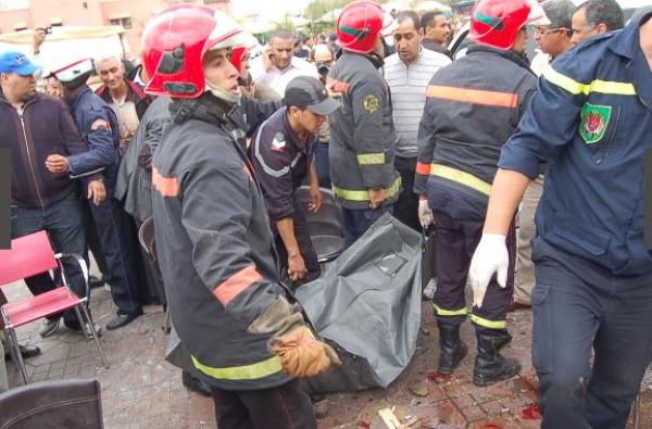 ضحايا حادث أركانة الإرهابي تصل َ16 شخصا وساحة جامع لفنا تفقد روحها في أول ليلة بعد الحادث 