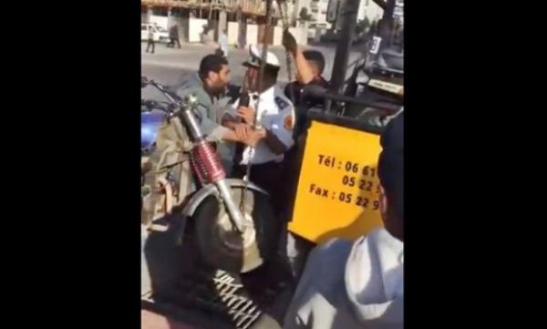 عاجل .. هذا ما قرره الحموشي في حق الشرطي الذي ظهر في فيديو يعتدي على سائق تريبورتور