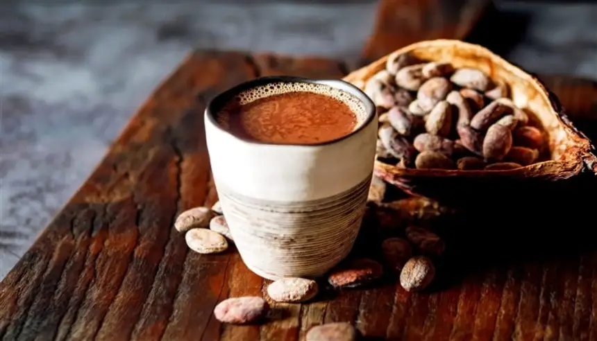 دراسة: الكاكاو يحمي الأوعية الدموية من أضرار الجلوس أكثر من التمارين الرياضية