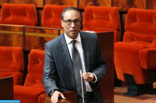 العلوي: نتوصل يوميا بشكايات مهنيين بخصوص إتاوة إحتلال الملك العمومي المفروضة على أرباب المحطات