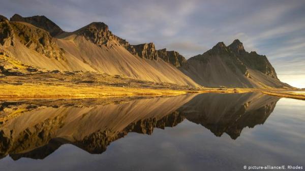 الرمال بين مافيات التهريب والصناعة الألمانية