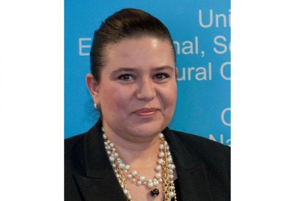 من تكون زهور العلوي التي انتخبت اليوم رئيسة للمؤتمر العام لليونسكو