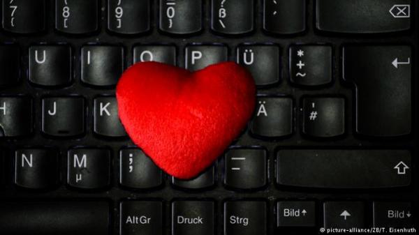 مواقع المواعدة العربية – حب خارج إطار التقاليد