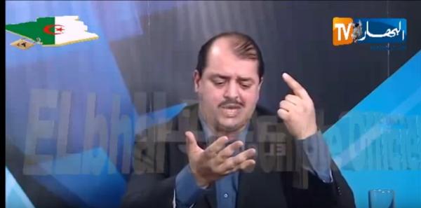 محلل جزائري "مع بدء الازمة الاقتصادية في بلدنا بدأت المافيا الحاكمة تهرب الاموال للخارج"