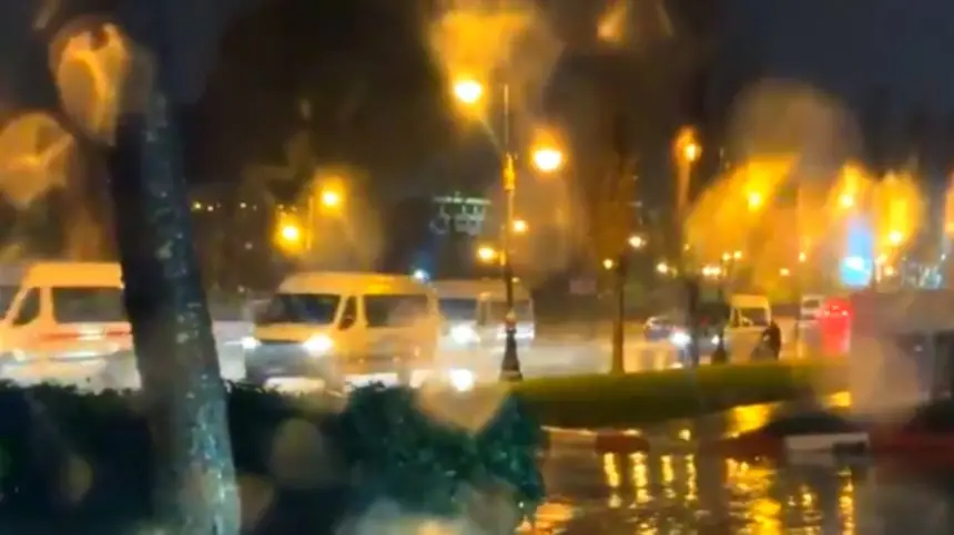 أمطار غزيرة تتهاطل على عروسة الشمال طنجة