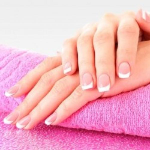 كيفية تطويل الأظافر