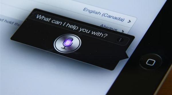 آبل بدأت بتجربة ميّزة تحويل الرسائل الصوتية إلى رسائل نصيّة باستخدام سيري