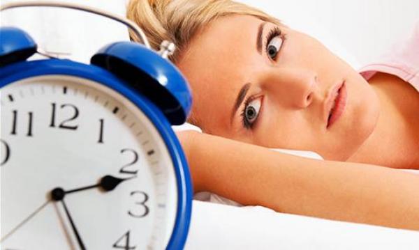 5 عوامل تساعدك على النوم المريح أثناء تغير الفصول