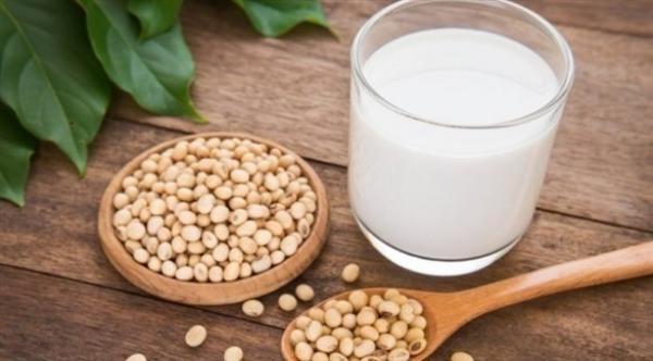 حليب الصويا .. أفضل بديل عن حليب البقر