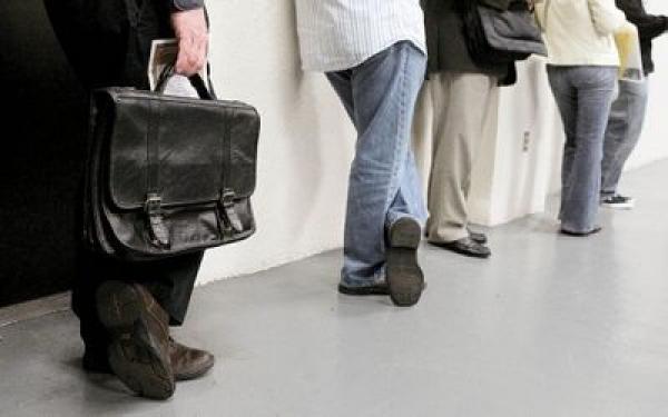 صحف نهاية الاسبوع : الحكومة تشرع في صرف التعويضات عن فقدان الشغل