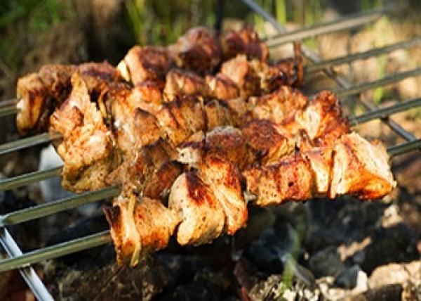 اللحوم المشوية تشكل خطرا على الصحة